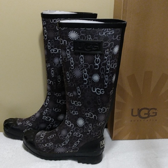 Ugg Rain Boots - Picture 7 of 16
